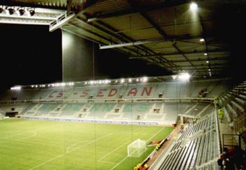 Stade Louis-Dugauguez